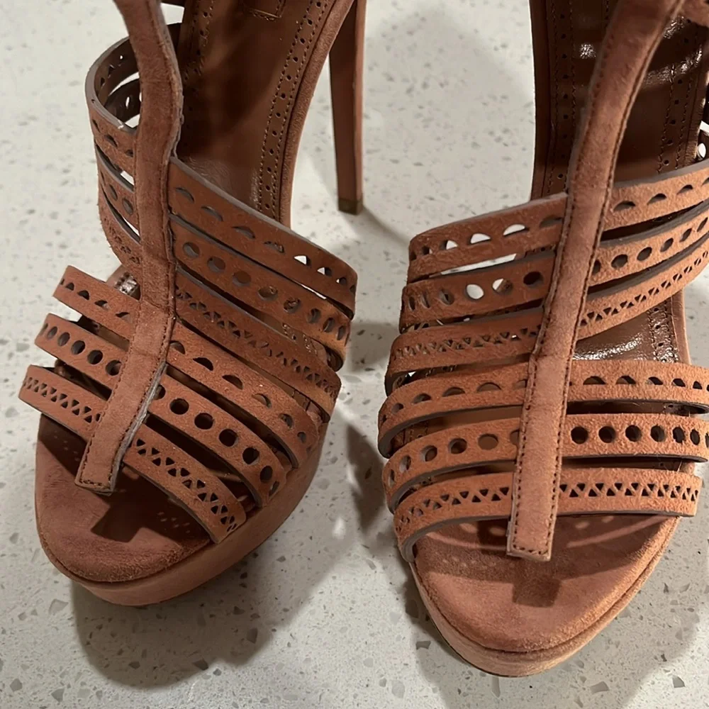 Alaia size 36.5 pink nude laser cut suede strap 4 inch never worn pumps